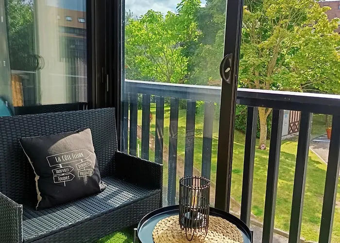 Cosy Avec Balcon 4 Personnes Max アパート ヴィレ・シュル・メール